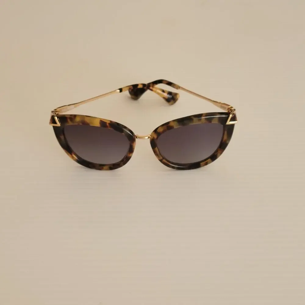 SONIX Sunglasses Women's Melrose Cat Eye Tortoise Plastic frame